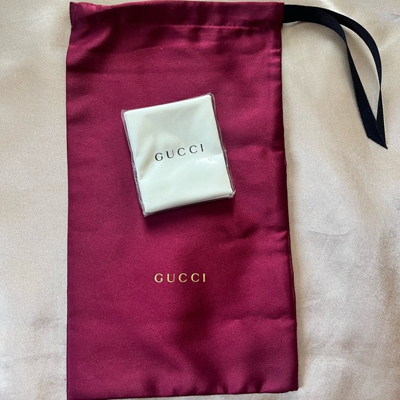 Authentic Gucci sunglass case - Picture 5 of 6